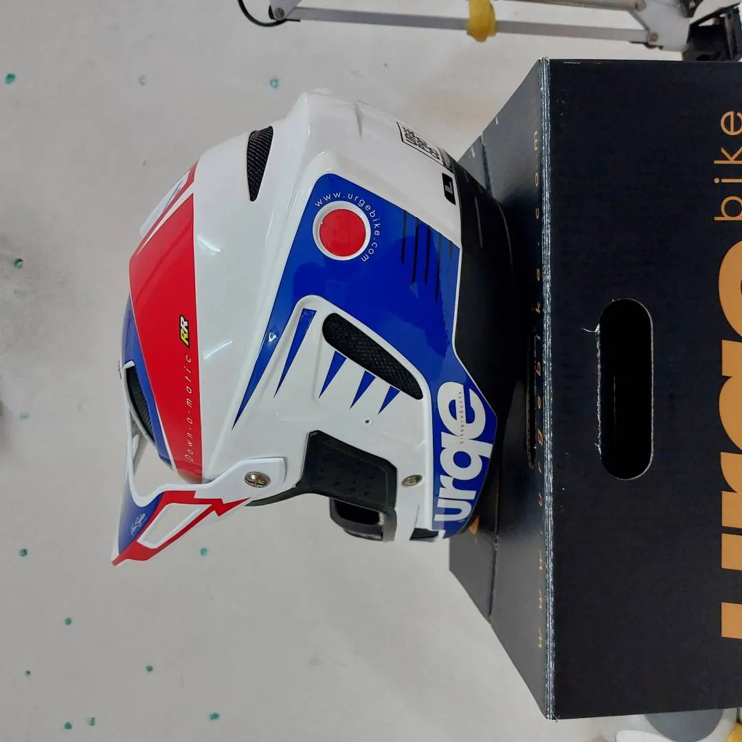 URGE DOWN-O-MATIC RR Downhill Helmet