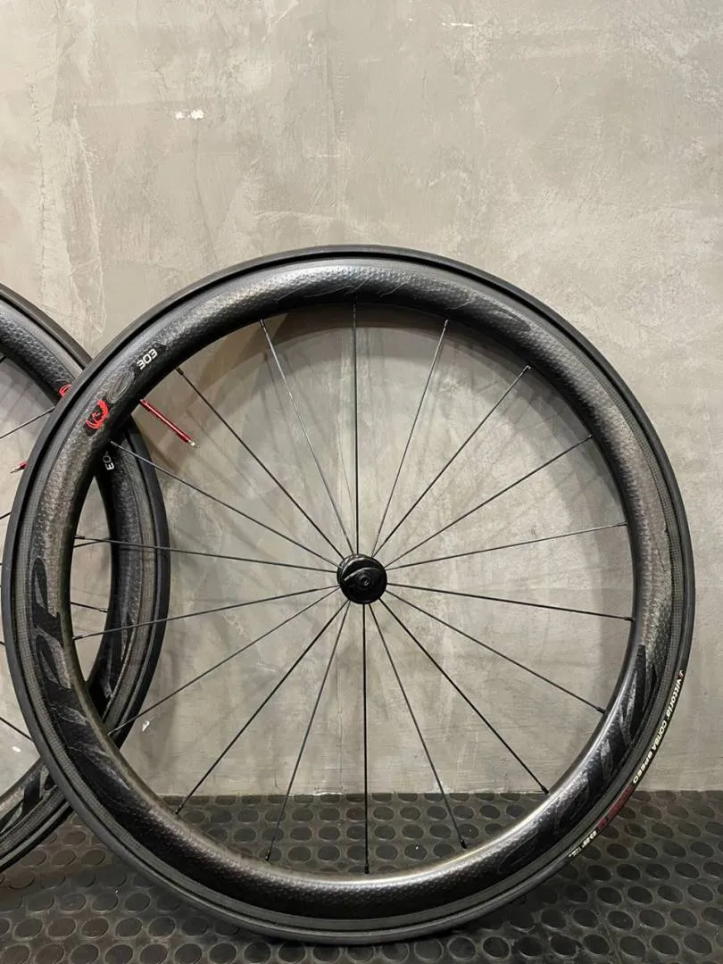 ZIPP 303 FIRE CREST CARBON WHEEL CHEAP CHEAP SELLING !