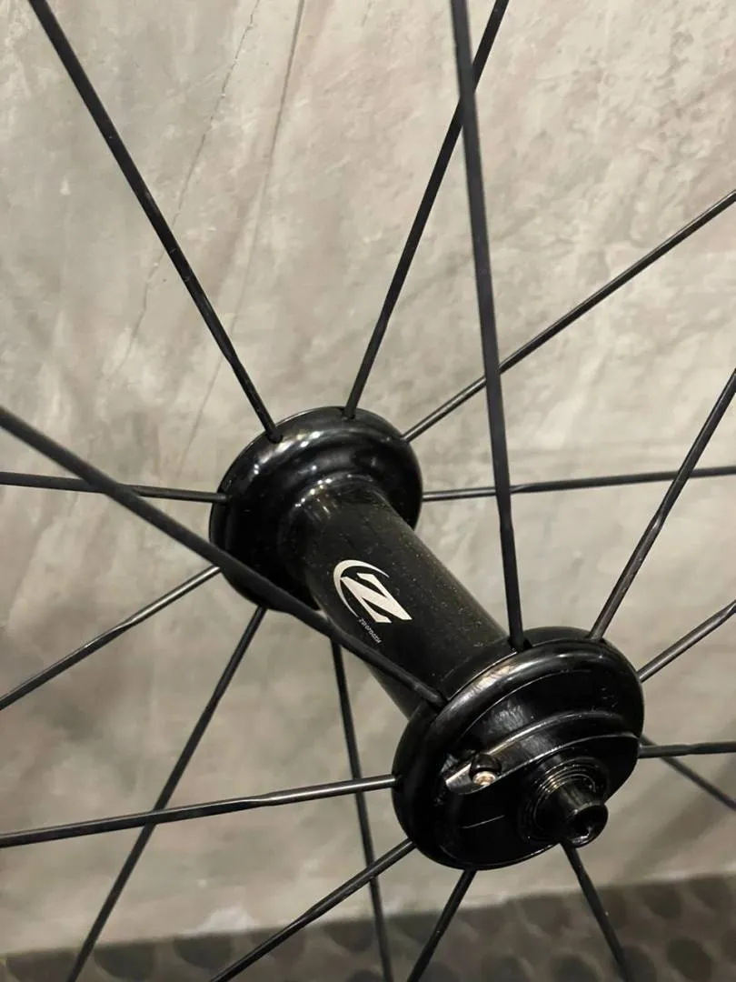 ZIPP 303 FIRE CREST CARBON WHEEL CHEAP CHEAP SELLING !