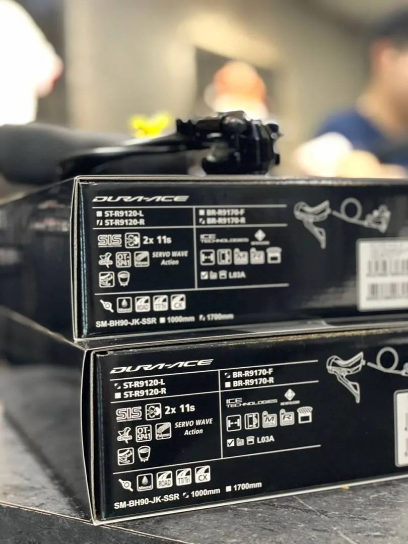 SHIMANO DURA-ACE SHIFTER HYDRAULIC -30% LESS !