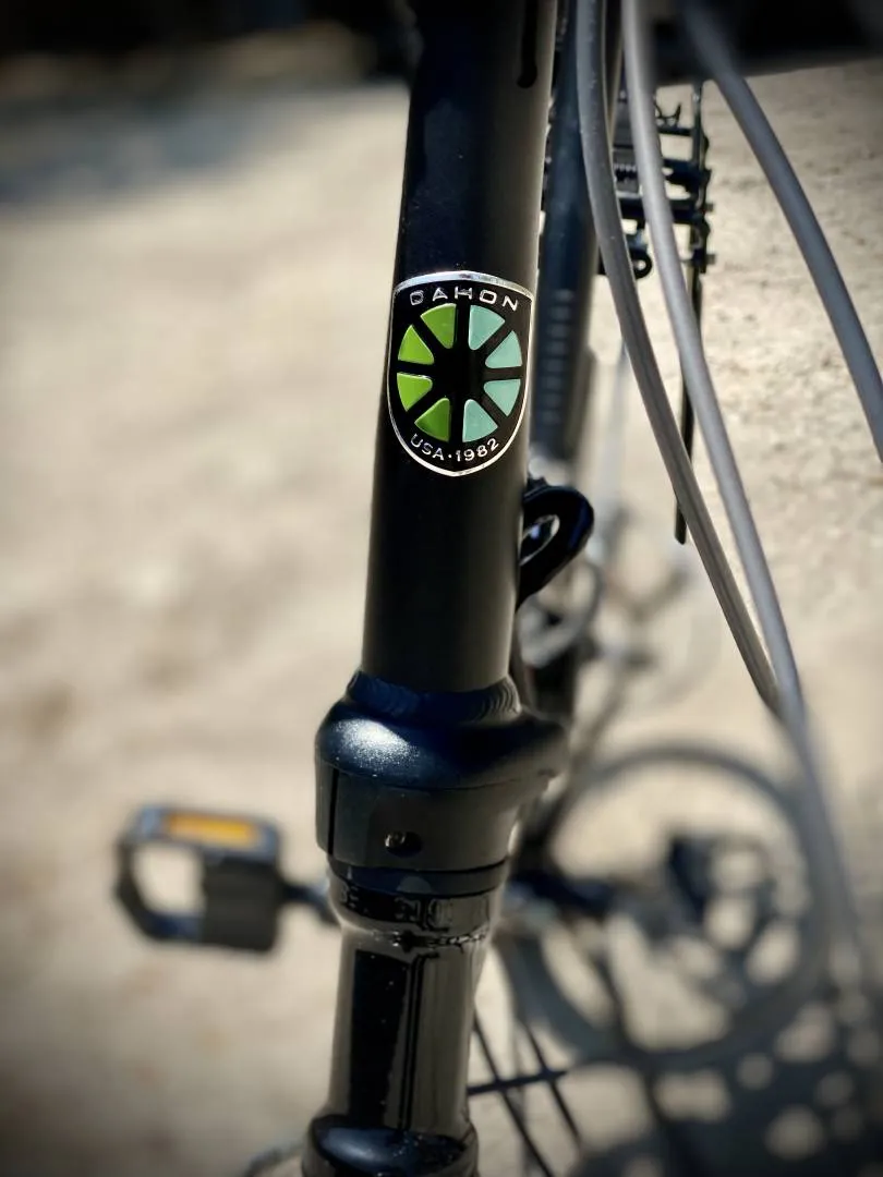 Dahon Speed D18 folding bike