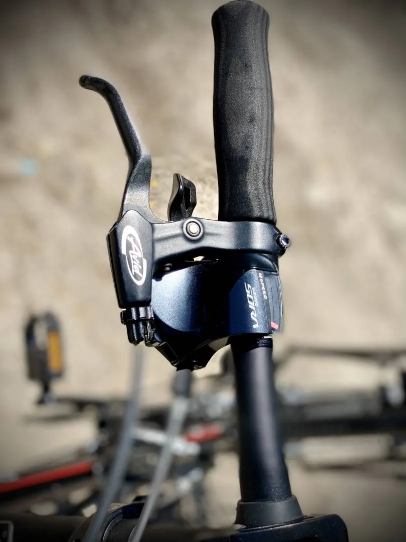 Dahon Speed D18 folding bike