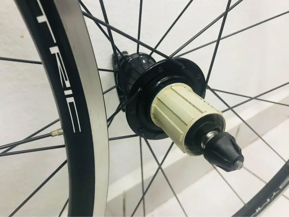 Campagnolo Khamsin Asymmetric Wheelset
