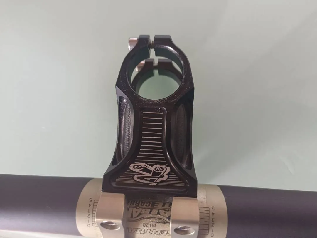 Handlebar fatbar dan stem Renthal