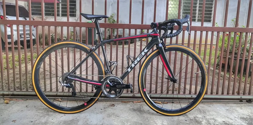 Trek Emonda SL ( Size 50 )