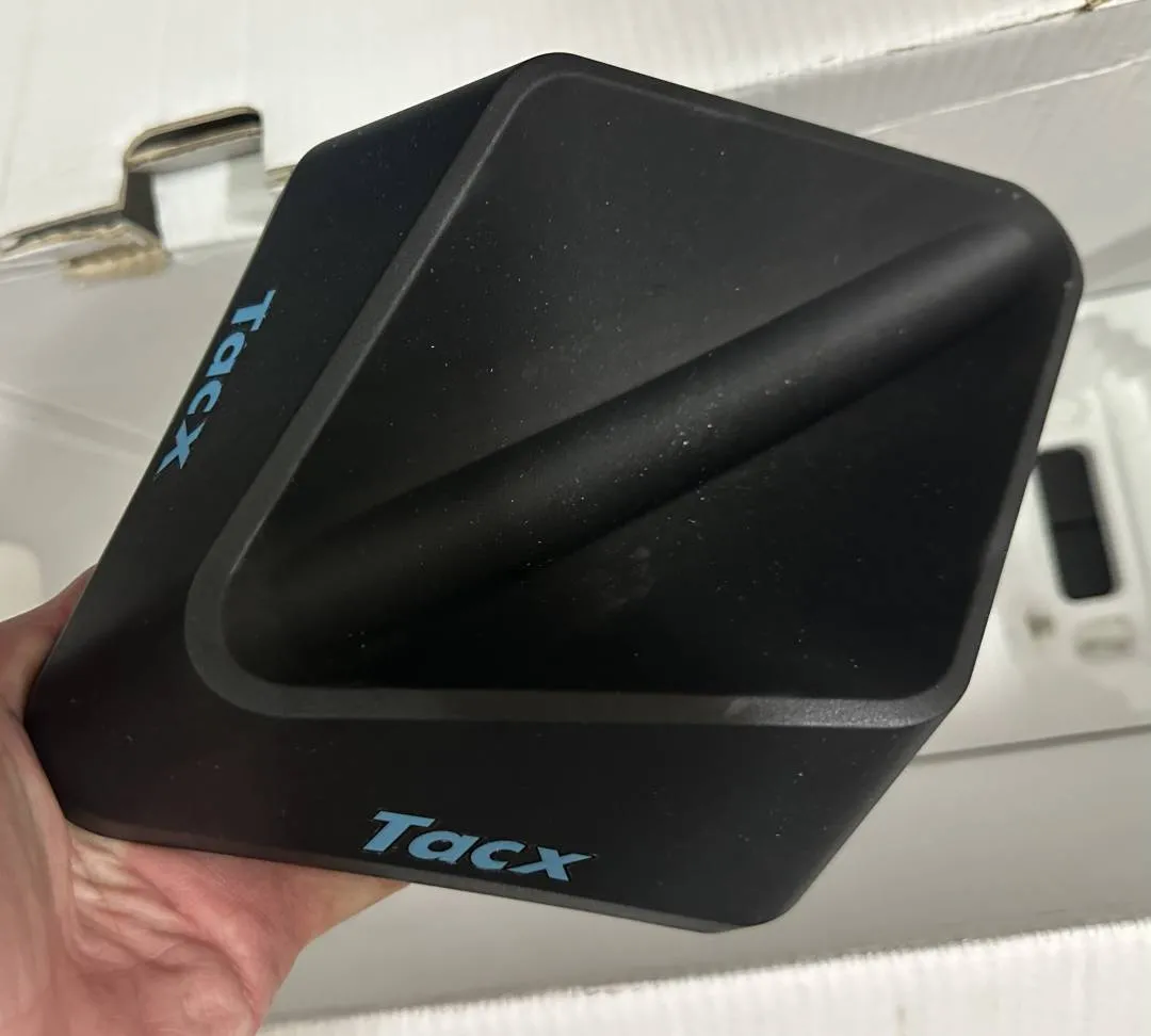 Tacx neo 2 smart trainer (Garmin) tip top condition 90/100%