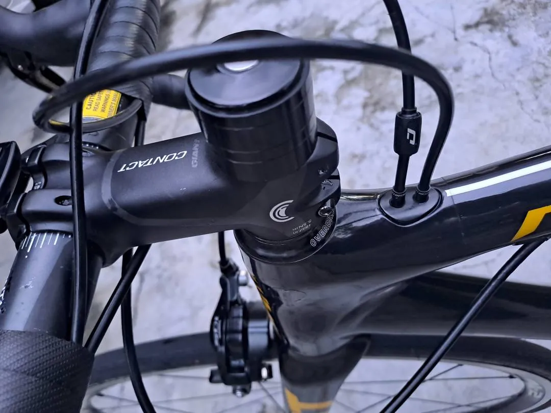 Road bike giant PROPEL SLR 2