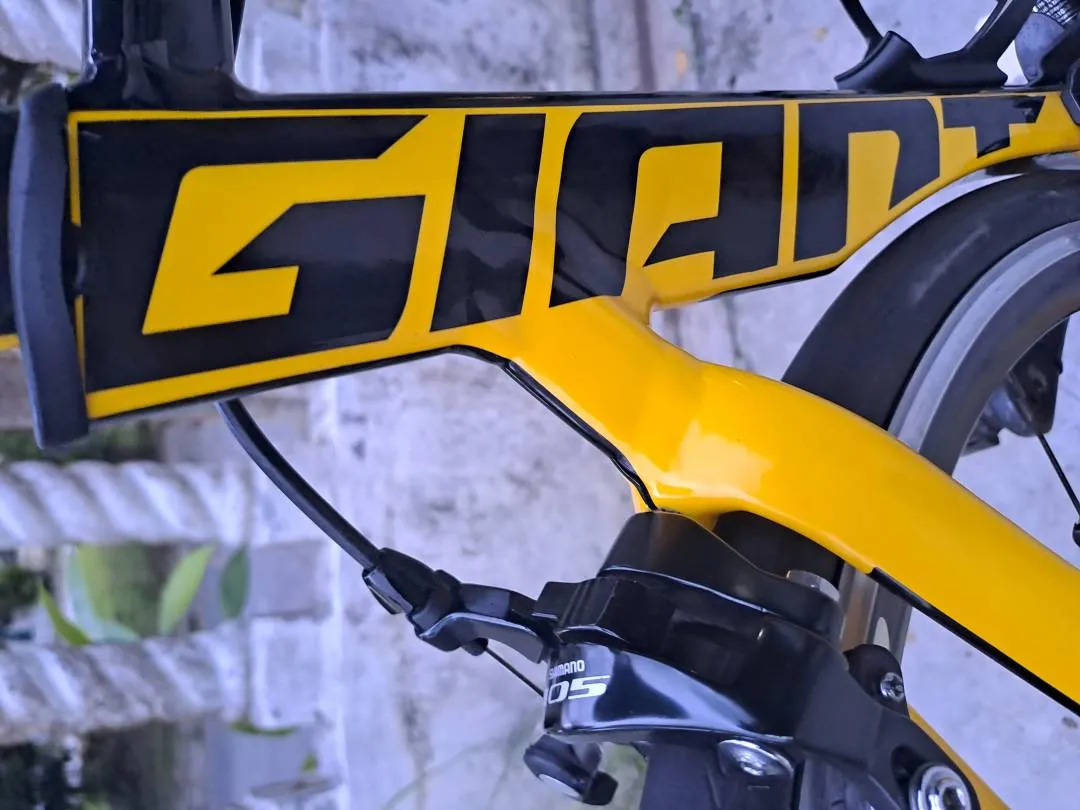 Road bike giant PROPEL SLR 2