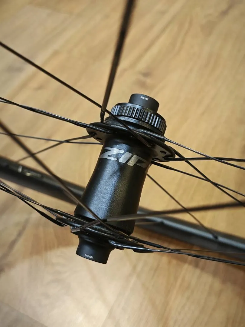Zipp 404 Firecrest Tubeless Disc wheelset