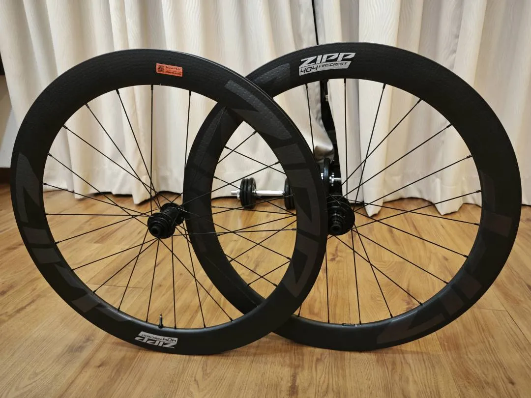 Zipp 404 Firecrest Tubeless Disc wheelset