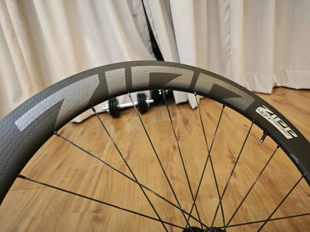 Zipp 404 Firecrest Tubeless Disc wheelset