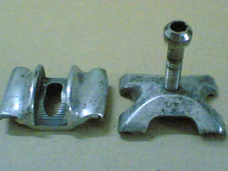Shimano 600 Seat Post Saddle Brackett &amp; Bolt