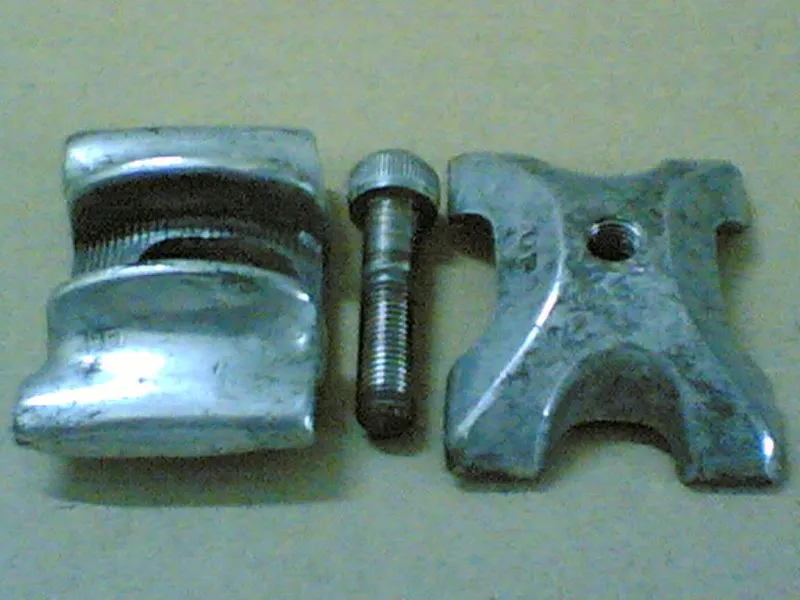 Shimano 600 Seat Post Saddle Brackett &amp; Bolt