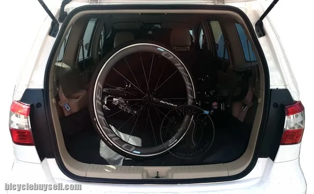 Car Rear Seat Large Cover (Water Repellent) -RM69.90/unit