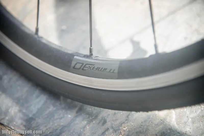 Vision Trimax 30 wheelset - includes new tyres and inner tubes