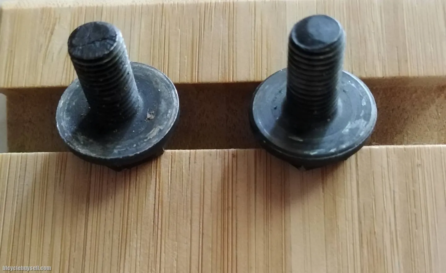 Shimano Square Tapper BB Bolt 2 pieces