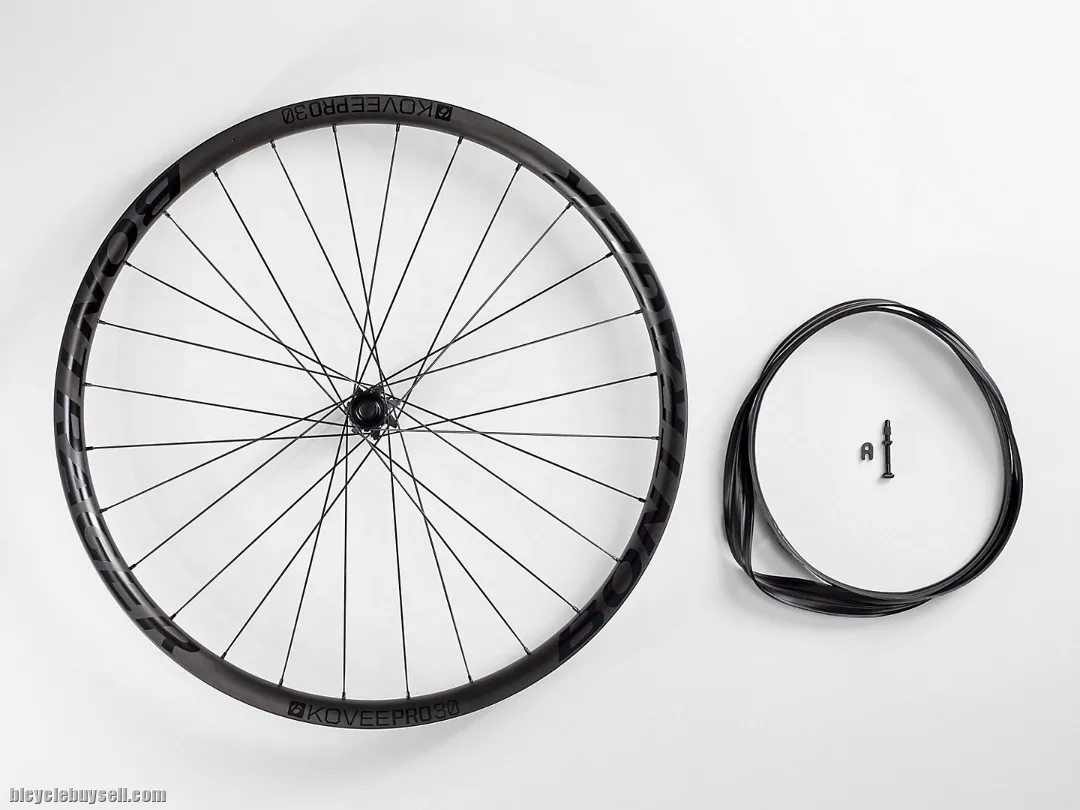 BONTRAGER KOVEE PRO 29" CARBON WHEEL READY STOCK !
