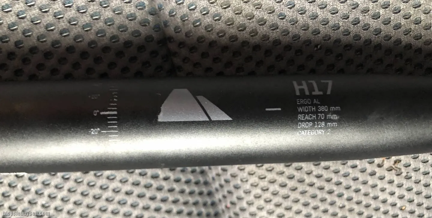 Canyon H17 aluminium handle bar - new
