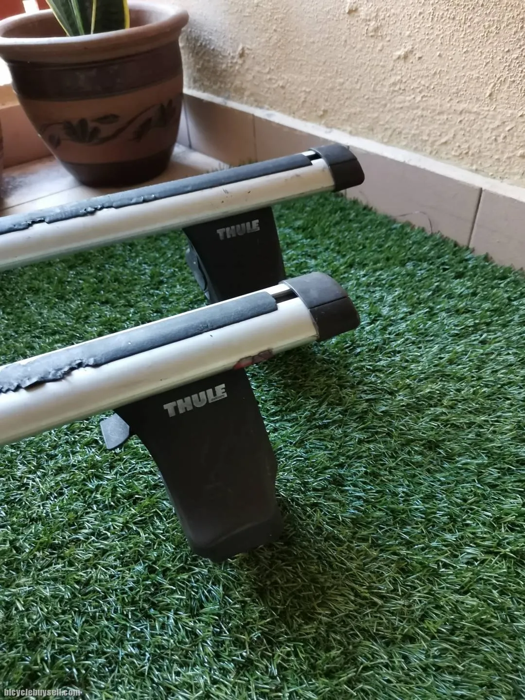 Thule roof rack untuk proton wira