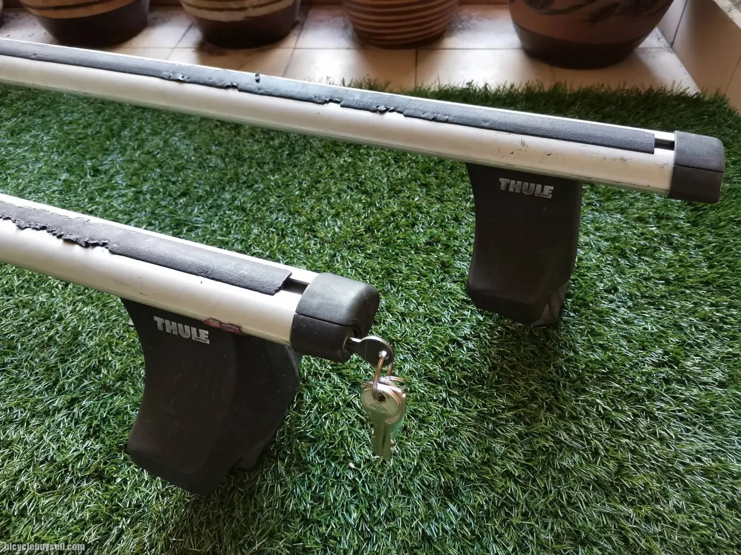 Thule roof rack untuk proton wira