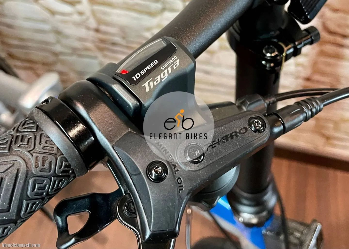 CAMP SNOKE 16" SHIMANO TIAGRA 10SP HYDRAULIC BRAKE