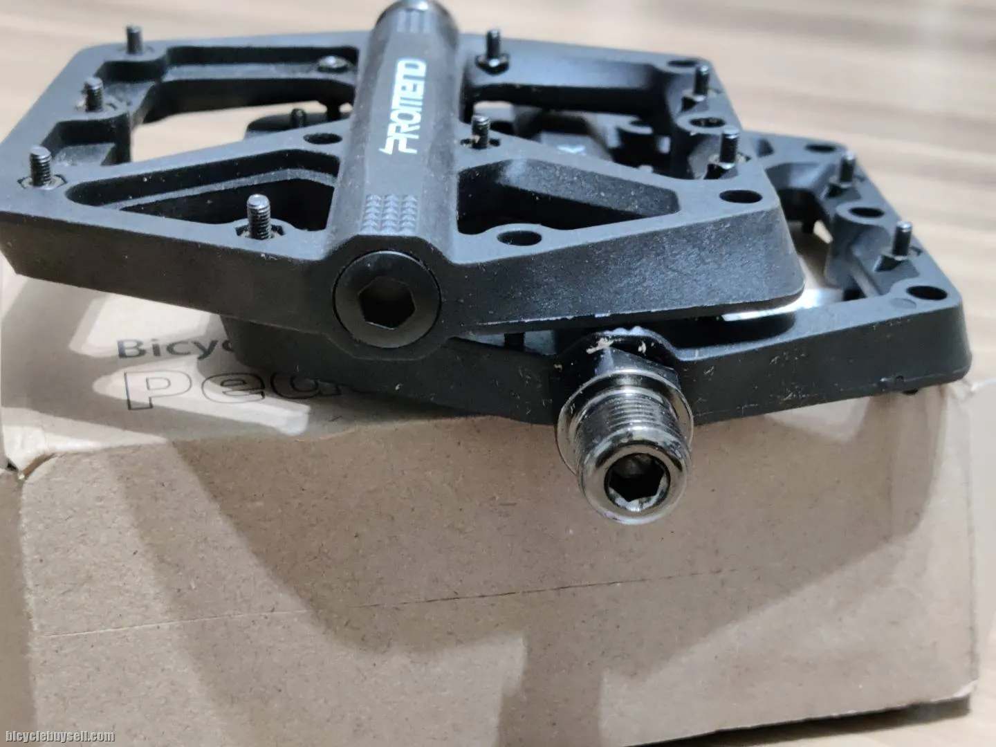 Promend Nylon Flat Pedals