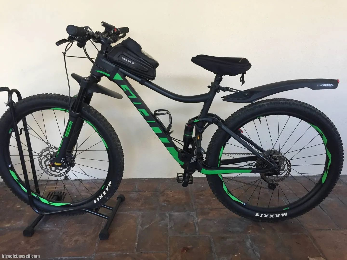 2020 Used Giant Stance 2 Mountain bicycle for sale