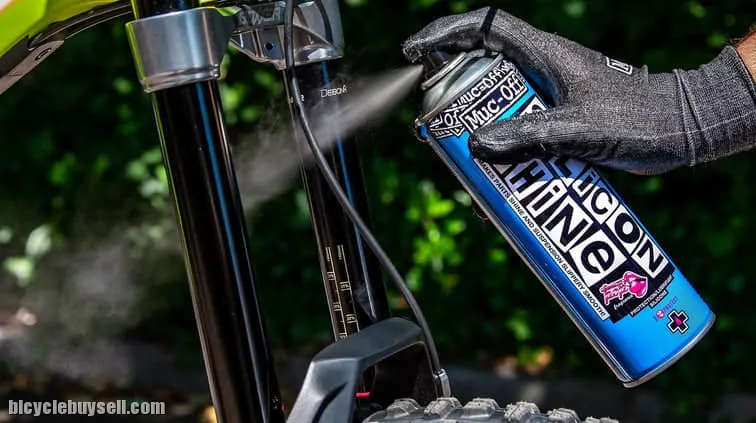 Muc-Off Silicon Shine