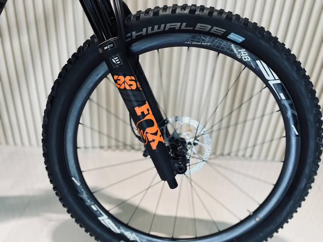 freshly heavily upgraded polygon T8 in great riding condition size small