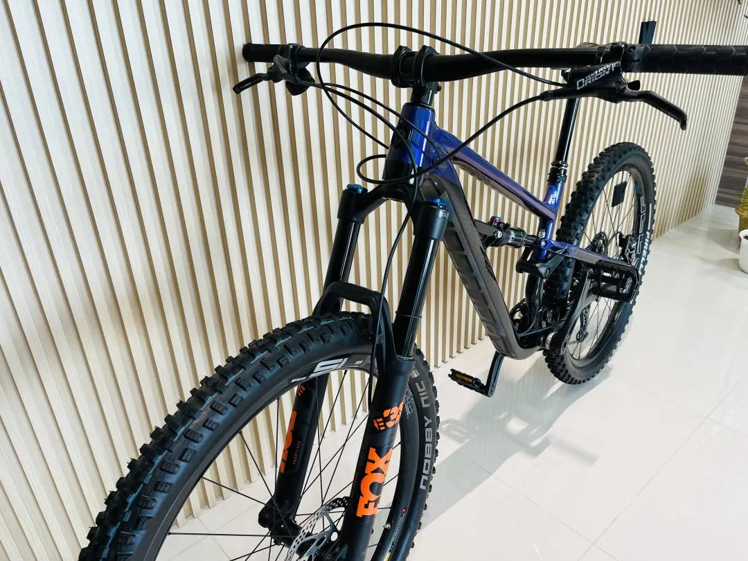 freshly heavily upgraded polygon T8 in great riding condition size small