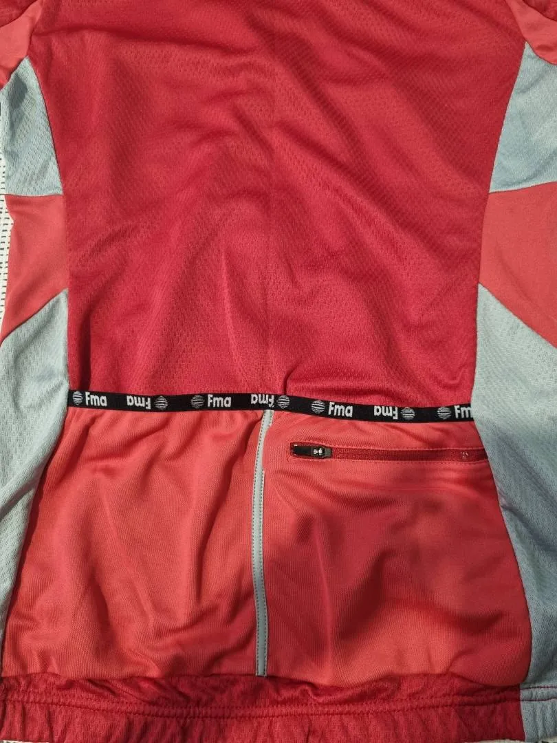 (Used) women's cycling jersey