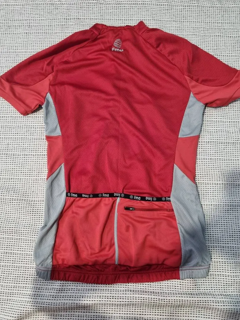 (Used) women's cycling jersey