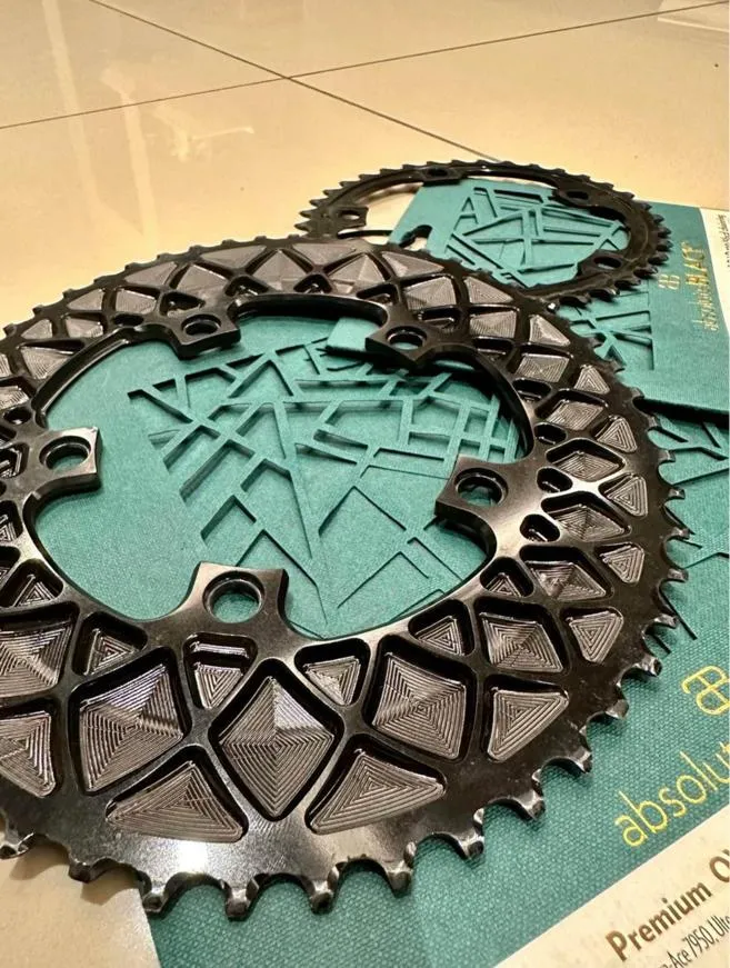 ABSOLUTE BLACK PREMIUM OVAL ROAD 110/5 BCD CHAINRINGS (52/36)