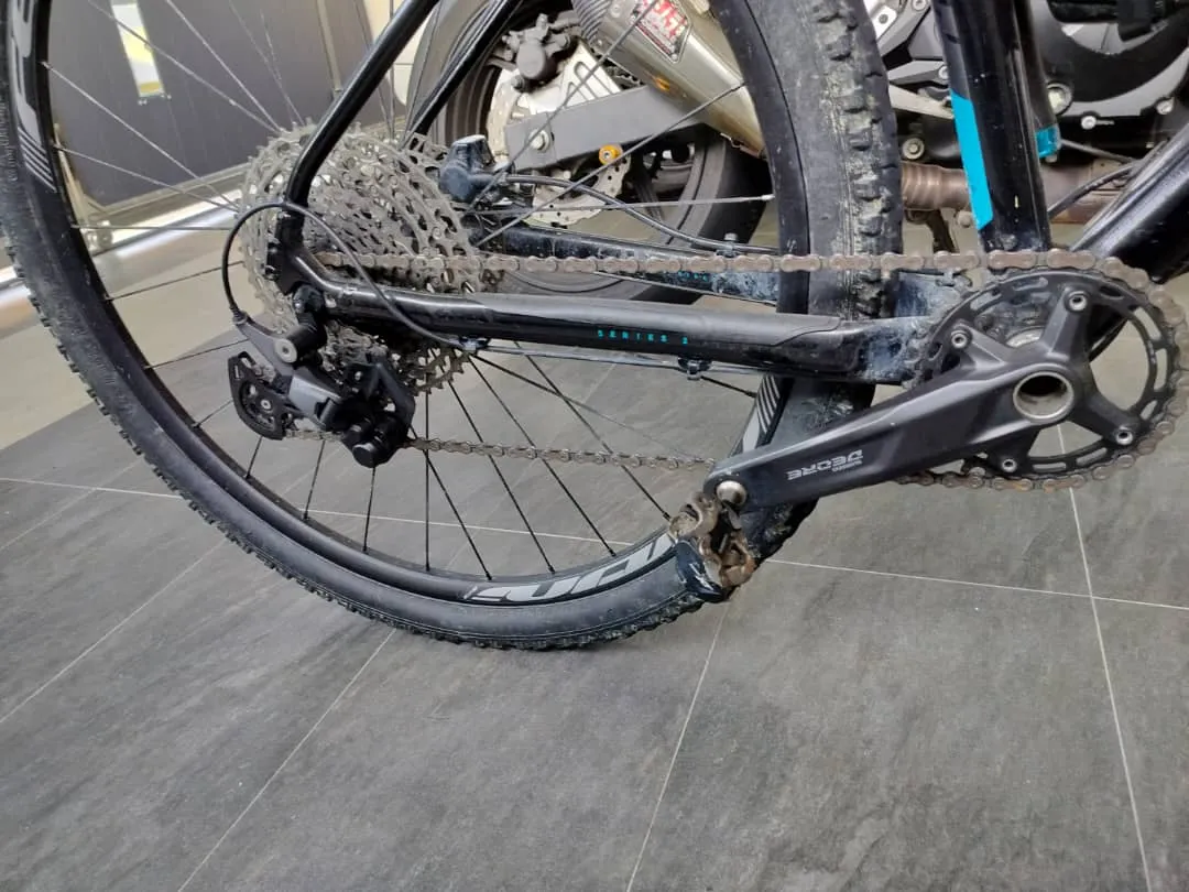 Marin Bobcat L size