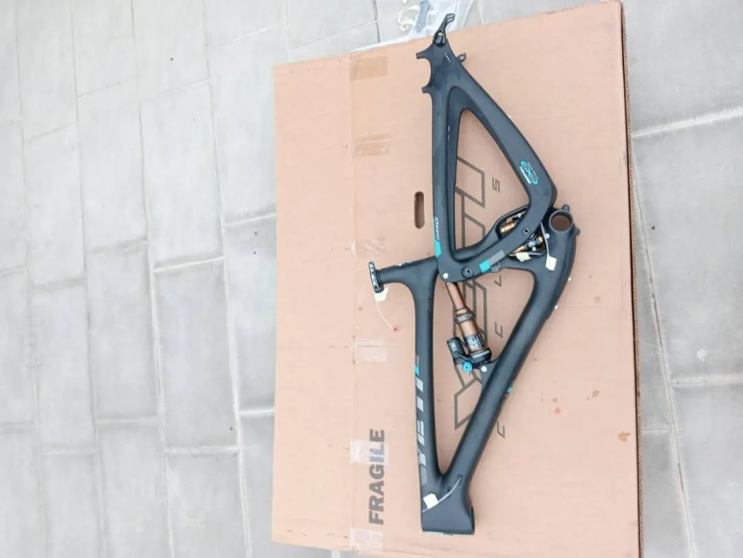 Yeti SB6 small Suze