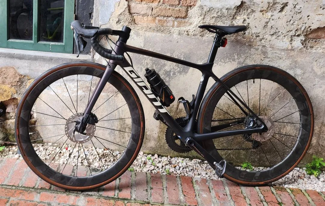 Giant TCR advanced Pro 1 Disc frame + Giant SLR integrated carbon handlebar