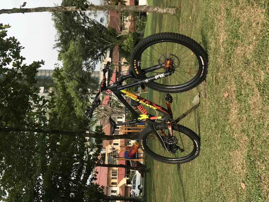 Santa Cruz Nomad CC