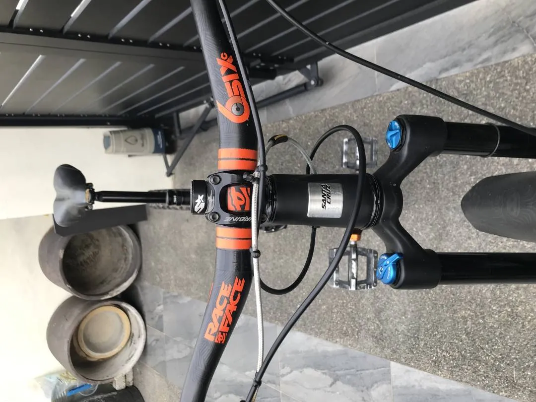 Santa Cruz Nomad CC