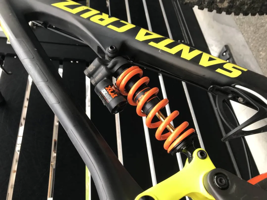 Santa Cruz Nomad CC