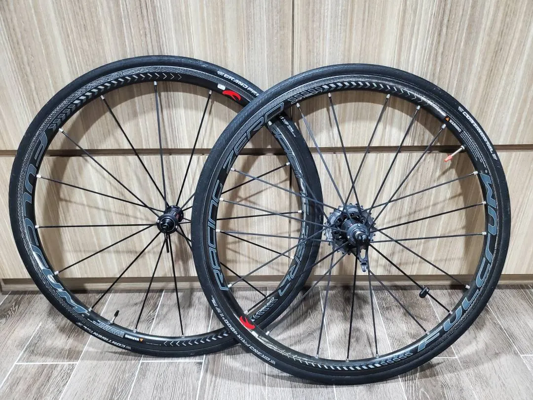 Fulcrum Racing zero carbon clincher sale!!