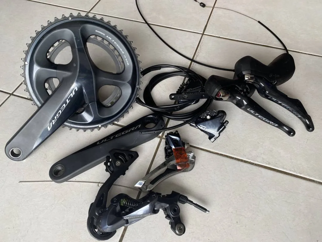 Shimano Ultegra R8000 Groupset With Hydraulic brake
