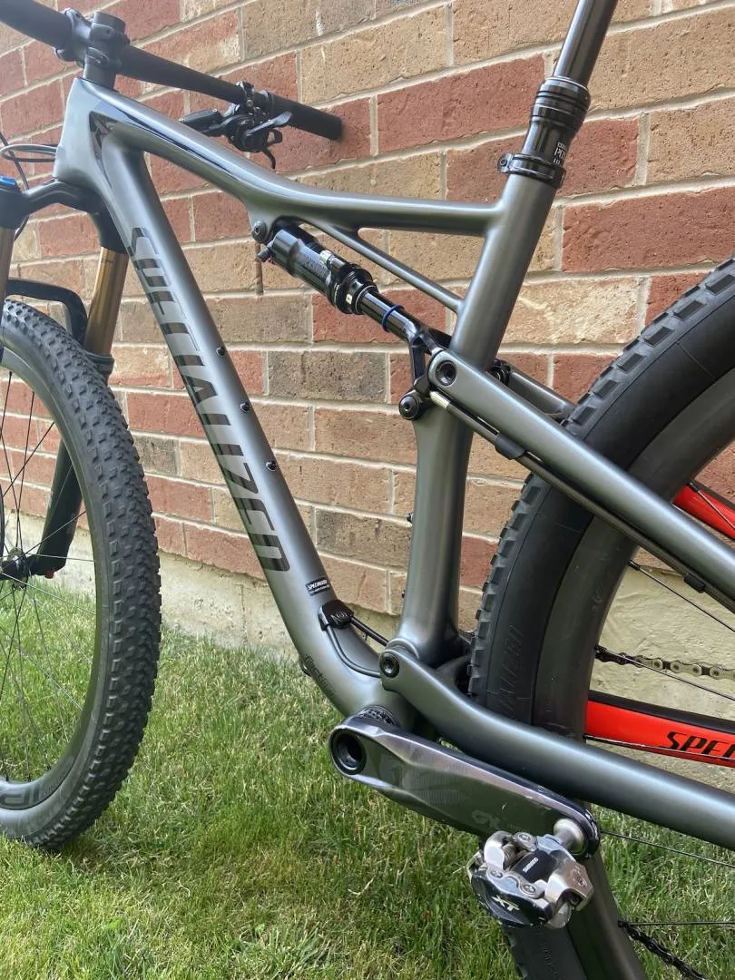 2018 Specialized Epic Expert EVO - Medium