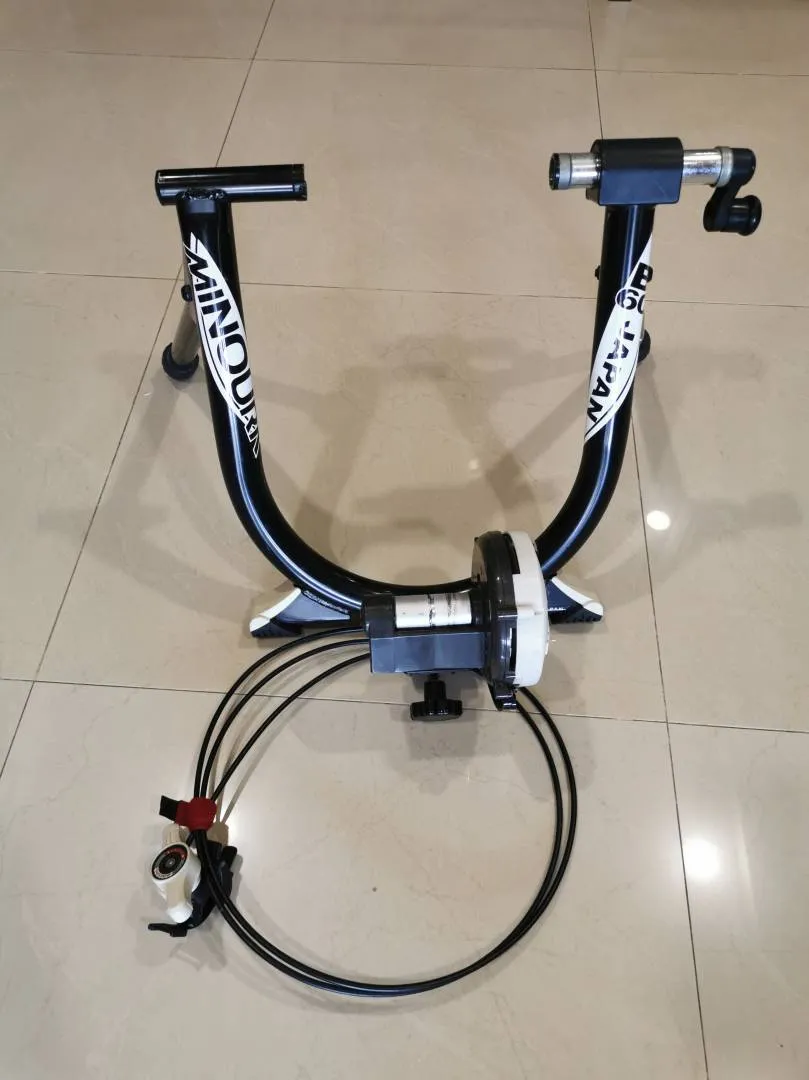 Minoura B60 Bicycle Trainer