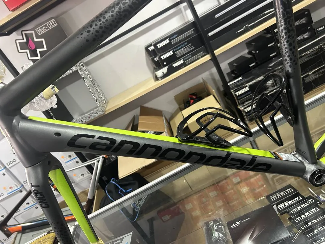 Rare Cannondale 2019 CAAD12 Team CNCPT Frameset 56cm