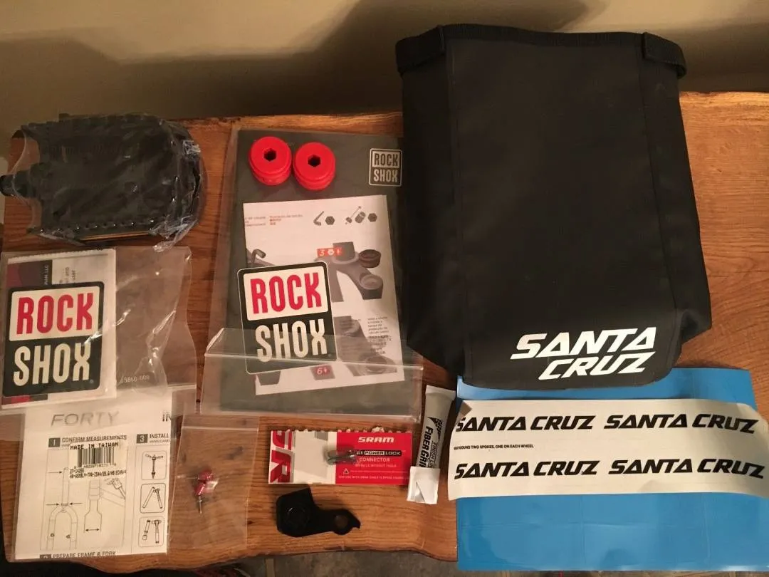 2017 SANTA CRUZ BRONSON CC X01 CARBON MOUNTAIN BIKE LARGE