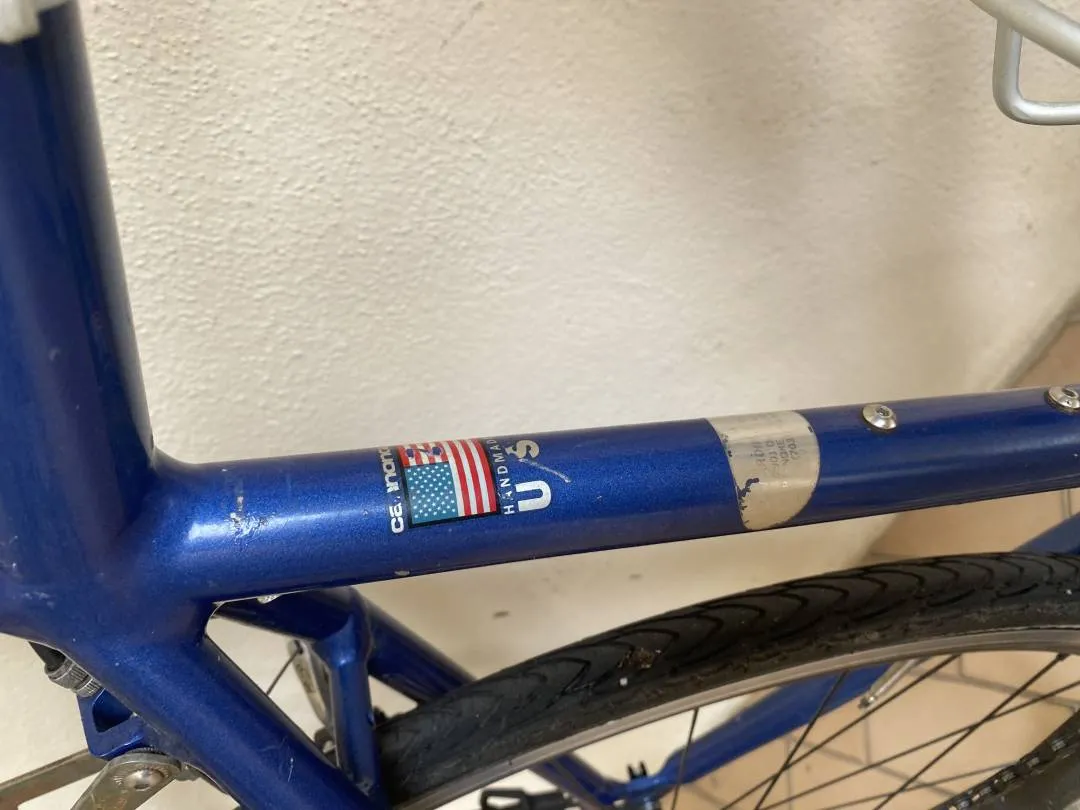 Cannondale touring bike T700