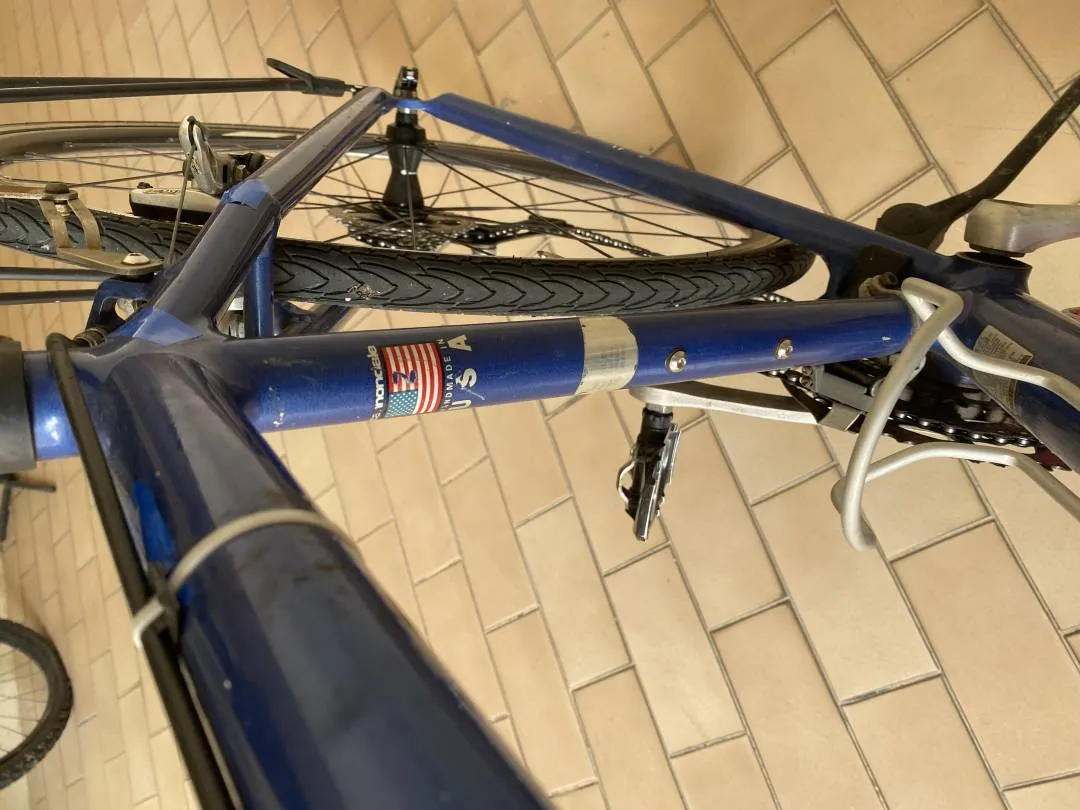 Cannondale touring bike T700