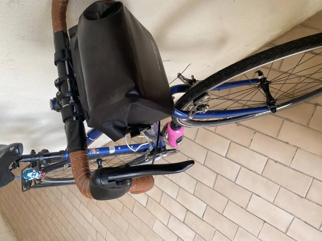 Cannondale touring bike T700