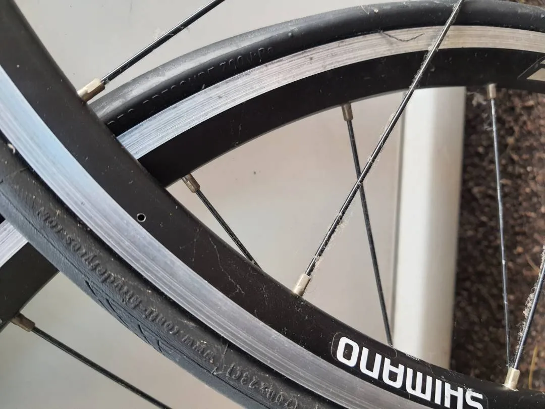 Shimano Rs010 wheelset