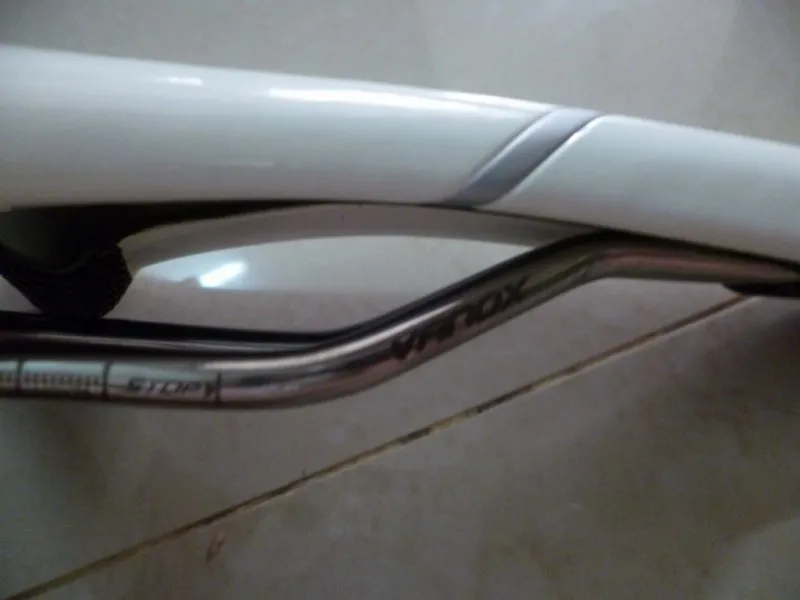 SELLE ITALIA SLR XC,LORICA/KVL COVER TUBULAR VANOX-Ti RAIL - Last display unit !